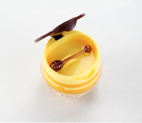 Bee Balm Honey Pot Lip Balm for Hydration and Smoothing